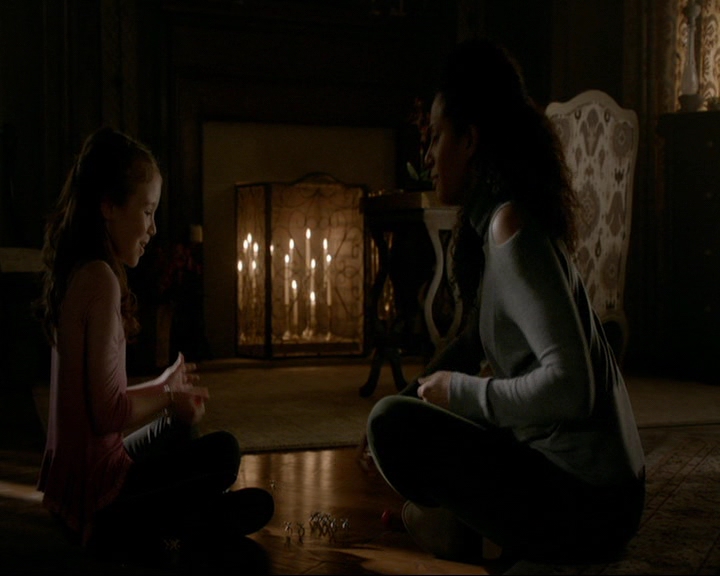 VampireDiaries-dot-nl_TheOriginals4x09QueenDeath1339.jpg