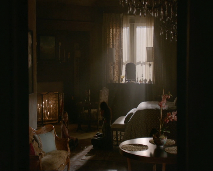 VampireDiaries-dot-nl_TheOriginals4x09QueenDeath1368.jpg