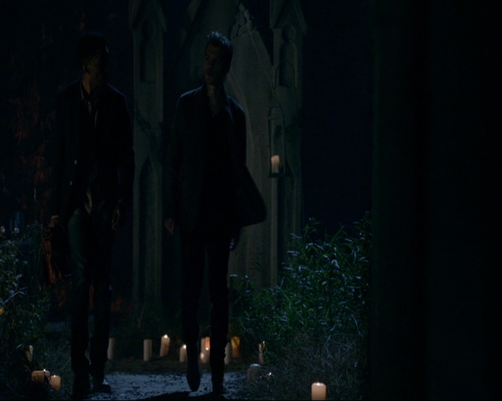 VampireDiaries-dot-nl_TheOriginals4x09QueenDeath1376.jpg