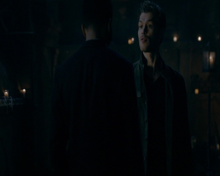 VampireDiaries-dot-nl_TheOriginals4x09QueenDeath1391.jpg