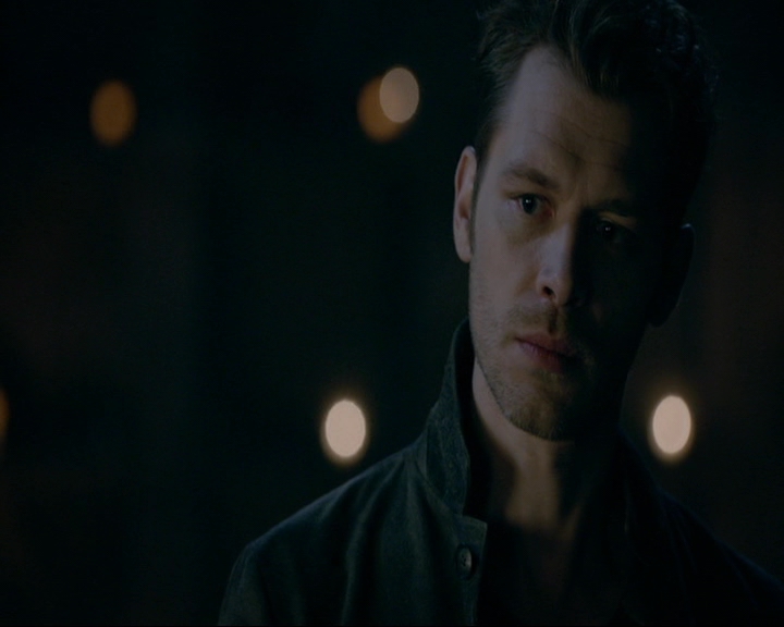 VampireDiaries-dot-nl_TheOriginals4x09QueenDeath1427.jpg