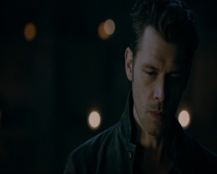 VampireDiaries-dot-nl_TheOriginals4x09QueenDeath1428.jpg