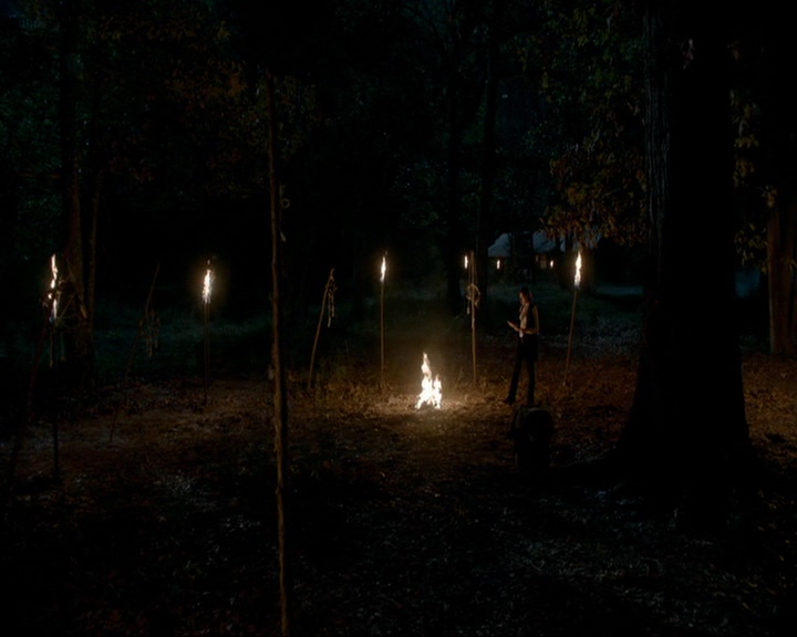 VampireDiaries-dot-nl_TheOriginals4x09QueenDeath1439.jpg