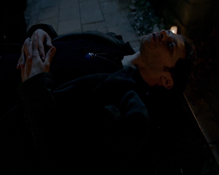 VampireDiaries-dot-nl_TheOriginals4x09QueenDeath1505.jpg