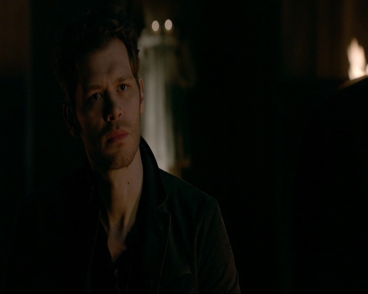 VampireDiaries-dot-nl_TheOriginals4x09QueenDeath1585.jpg