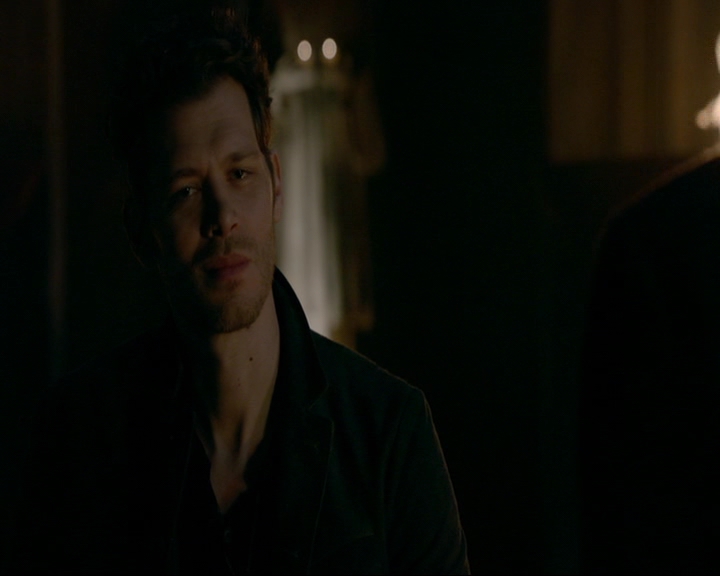 VampireDiaries-dot-nl_TheOriginals4x09QueenDeath1586.jpg