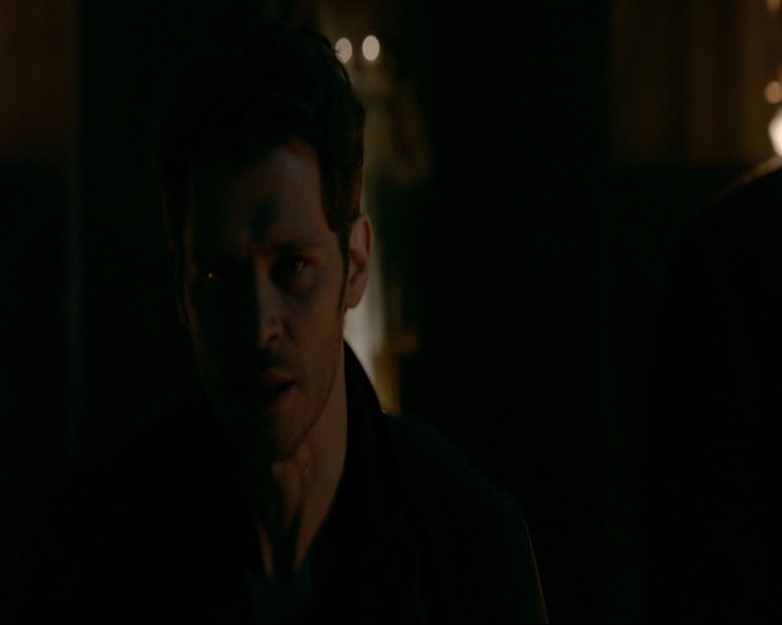 VampireDiaries-dot-nl_TheOriginals4x09QueenDeath1601.jpg