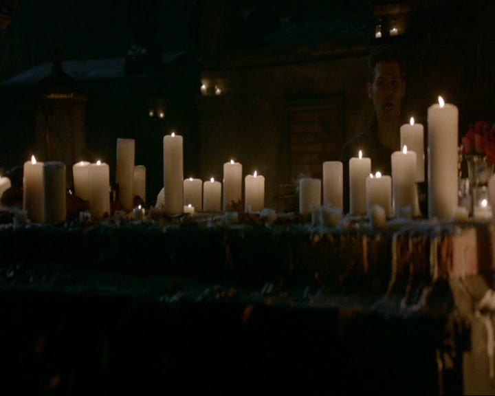 VampireDiaries-dot-nl_TheOriginals4x09QueenDeath1609.jpg