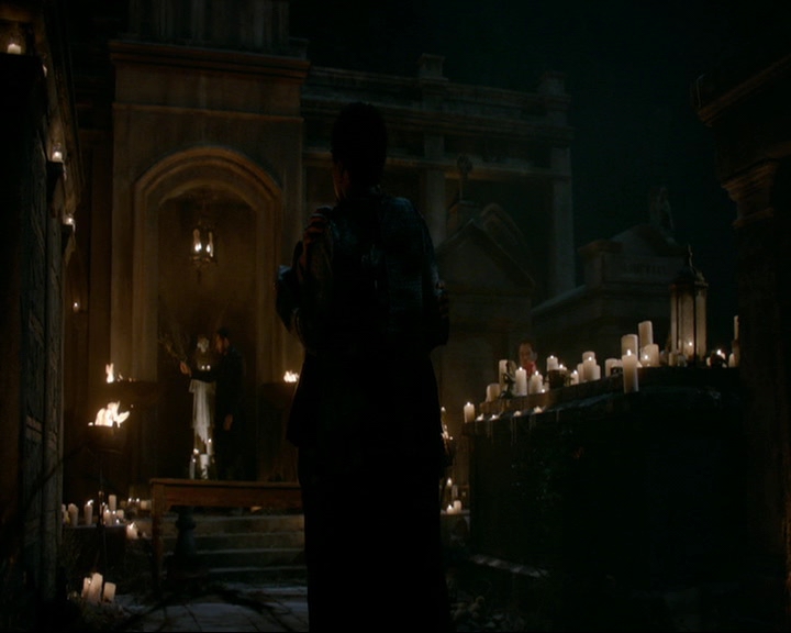 VampireDiaries-dot-nl_TheOriginals4x09QueenDeath1630.jpg