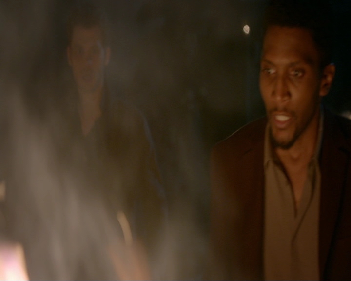 VampireDiaries-dot-nl_TheOriginals4x09QueenDeath1638.jpg