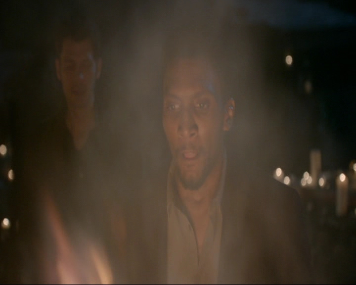 VampireDiaries-dot-nl_TheOriginals4x09QueenDeath1639.jpg