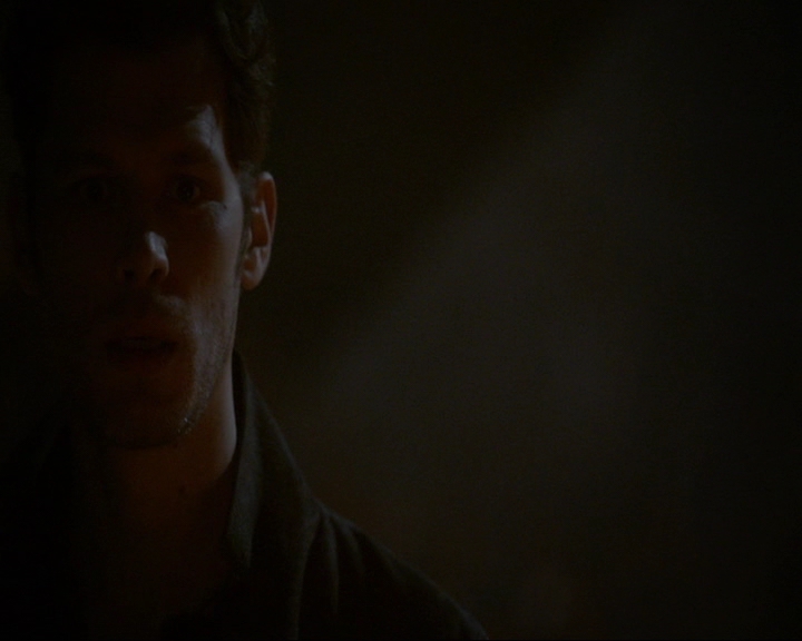 VampireDiaries-dot-nl_TheOriginals4x09QueenDeath1648.jpg