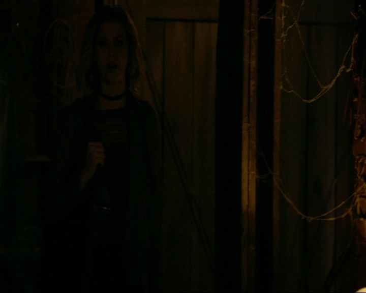 VampireDiaries-dot-nl_TheOriginals4x09QueenDeath1665.jpg