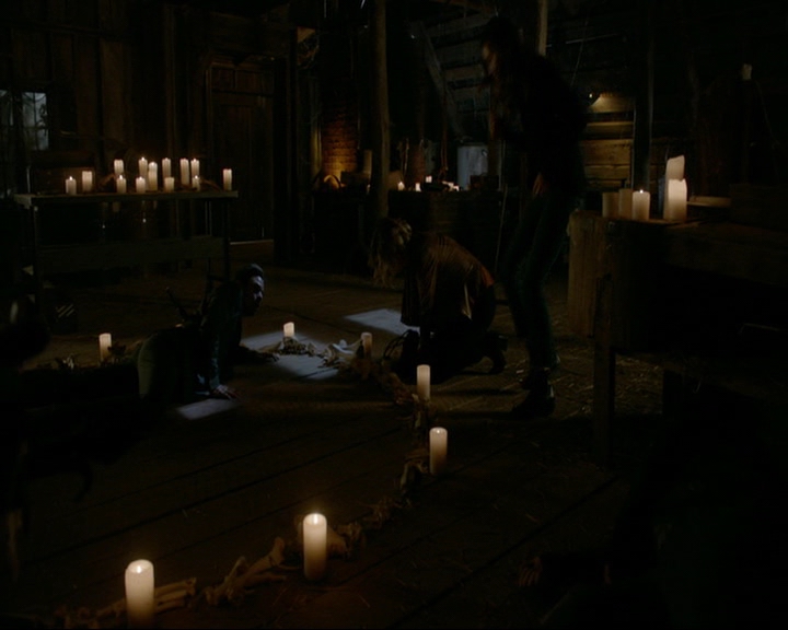 VampireDiaries-dot-nl_TheOriginals4x09QueenDeath1687.jpg