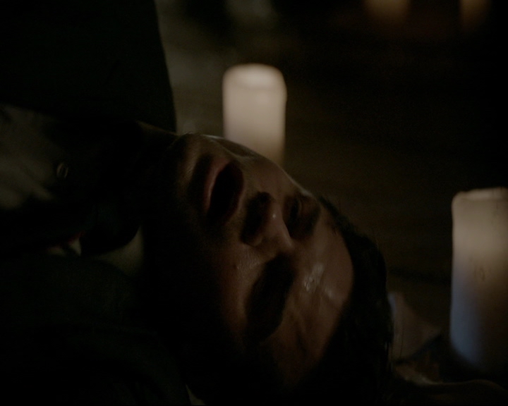 VampireDiaries-dot-nl_TheOriginals4x09QueenDeath1696.jpg