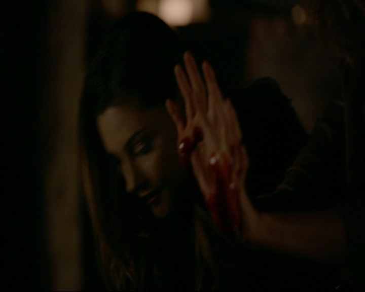 VampireDiaries-dot-nl_TheOriginals4x09QueenDeath1734.jpg