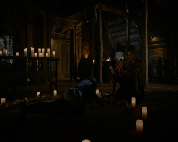 VampireDiaries-dot-nl_TheOriginals4x09QueenDeath1753.jpg