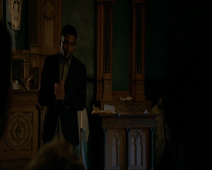 VampireDiaries-dot-nl_TheOriginals4x09QueenDeath1932.jpg