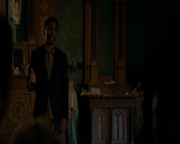 VampireDiaries-dot-nl_TheOriginals4x09QueenDeath1937.jpg