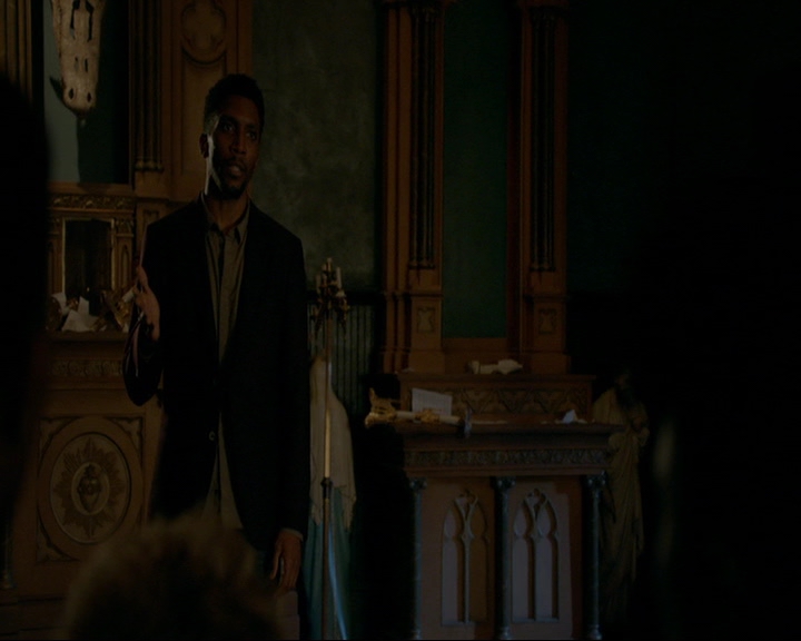 VampireDiaries-dot-nl_TheOriginals4x09QueenDeath1938.jpg