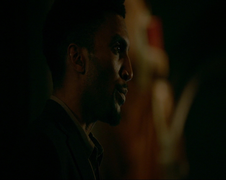 VampireDiaries-dot-nl_TheOriginals4x09QueenDeath1959.jpg