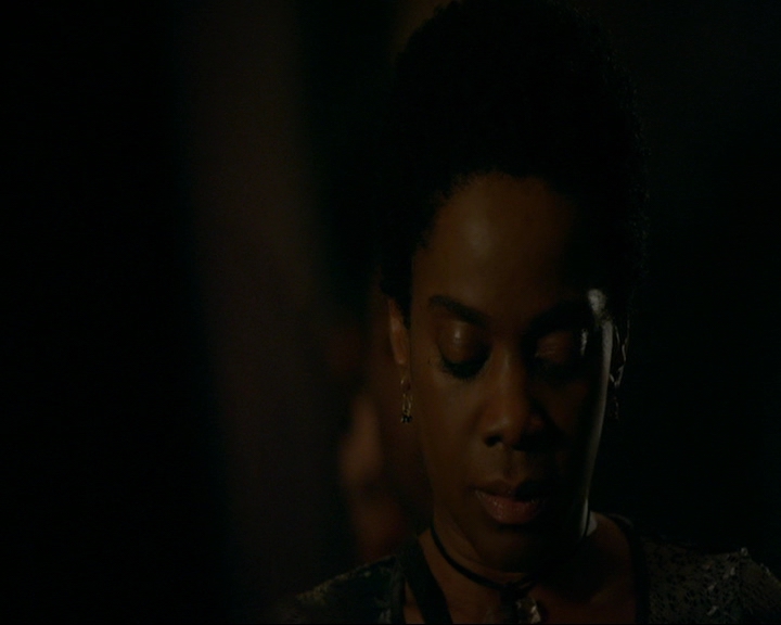 VampireDiaries-dot-nl_TheOriginals4x09QueenDeath1964.jpg