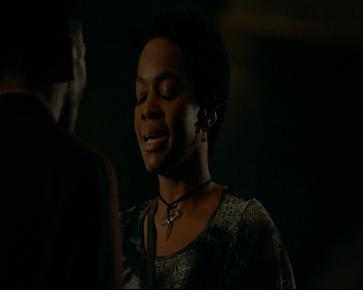 VampireDiaries-dot-nl_TheOriginals4x09QueenDeath1981.jpg