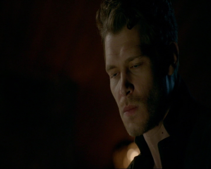 VampireDiaries-dot-nl_TheOriginals4x09QueenDeath2033.jpg