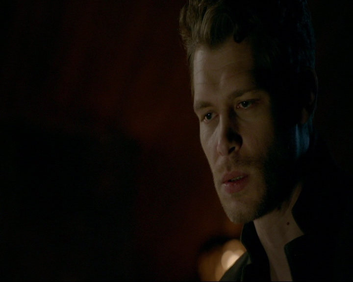 VampireDiaries-dot-nl_TheOriginals4x09QueenDeath2035.jpg