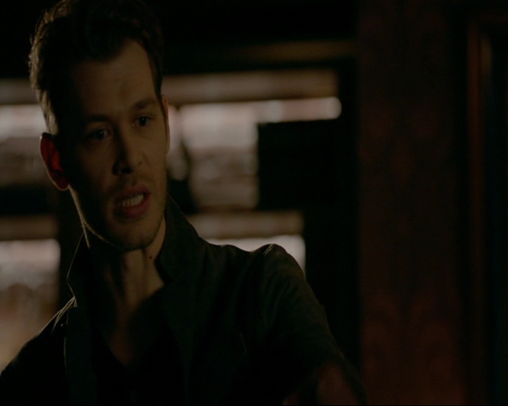 VampireDiaries-dot-nl_TheOriginals4x09QueenDeath2100.jpg