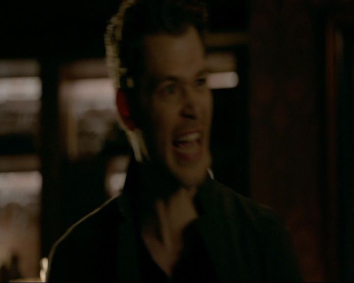 VampireDiaries-dot-nl_TheOriginals4x09QueenDeath2102.jpg