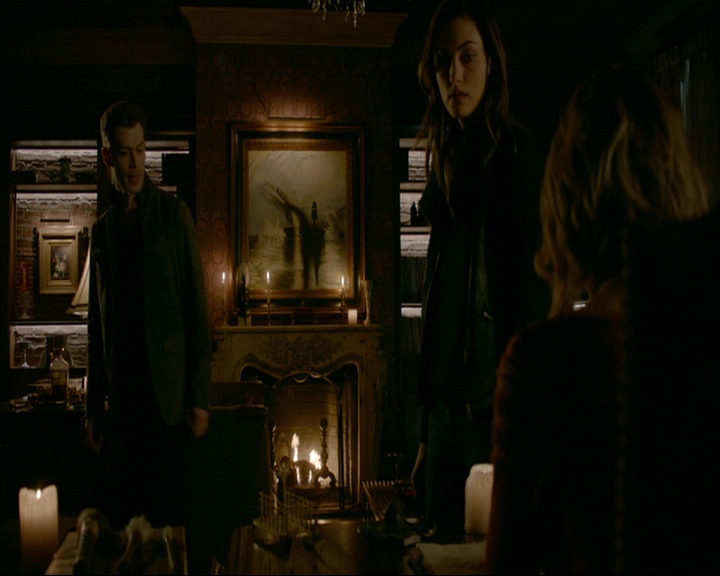 VampireDiaries-dot-nl_TheOriginals4x09QueenDeath2130.jpg