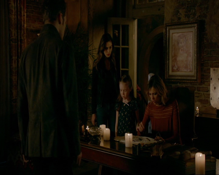 VampireDiaries-dot-nl_TheOriginals4x09QueenDeath2171.jpg