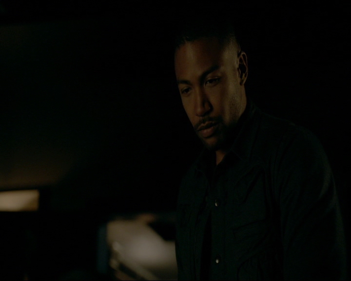 VampireDiaries-dot-nl_TheOriginals4x09QueenDeath2207.jpg