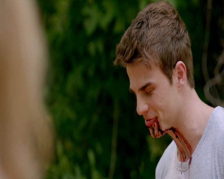 VampireDiaries-dot-nl_TheOriginals-S4-GagReel0043.jpg