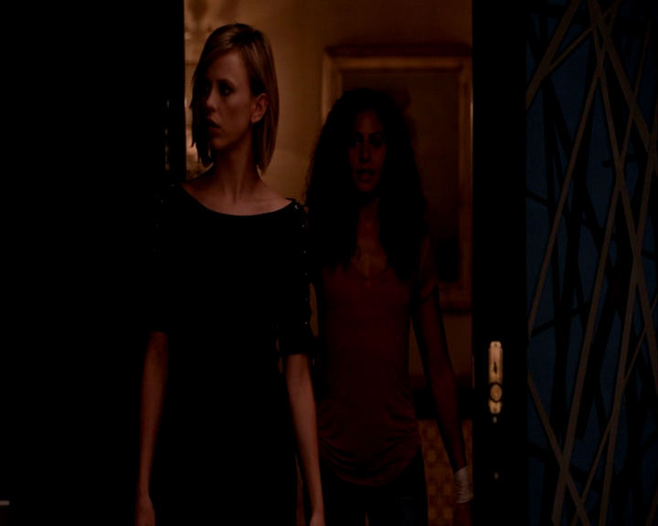 VampireDiaries-dot-nl_TheOriginals4x04KeepersOfTheHouse-deletedscene0074.jpg