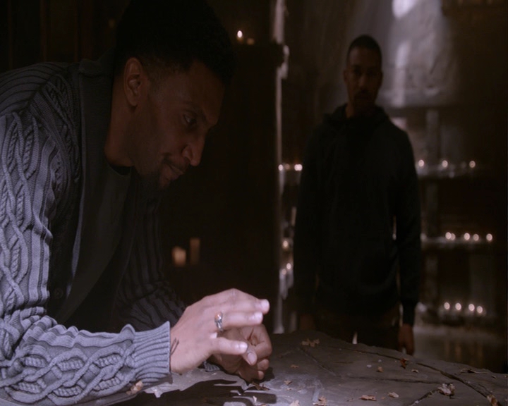 VampireDiaries-dot-nl_TheOriginals4x12VoodooChild-deletedscene0035.jpg