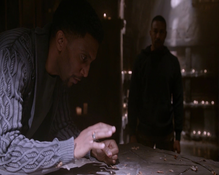 VampireDiaries-dot-nl_TheOriginals4x12VoodooChild-deletedscene0036.jpg