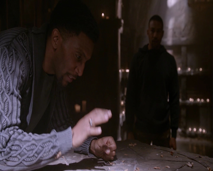 VampireDiaries-dot-nl_TheOriginals4x12VoodooChild-deletedscene0037.jpg