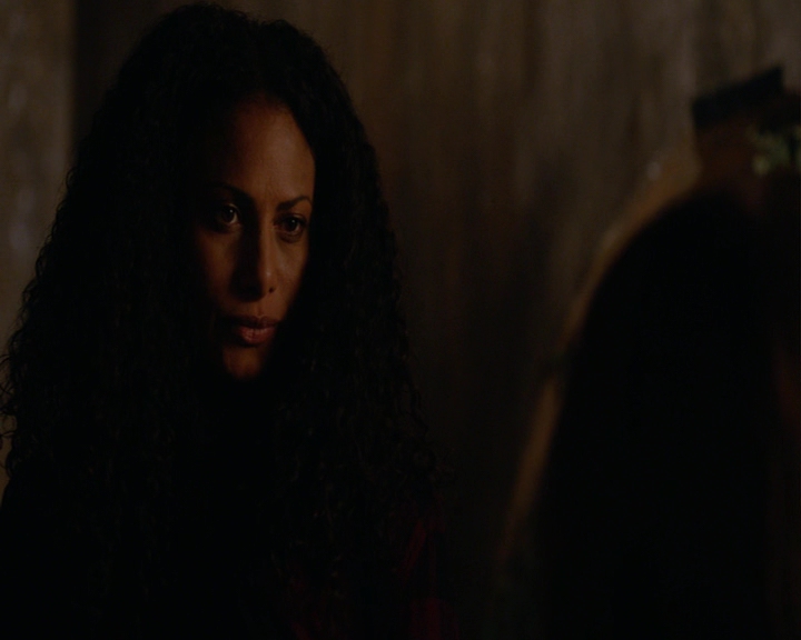 VampireDiaries-dot-nl_TheOriginals4x12VoodooChild-deletedscene0097.jpg