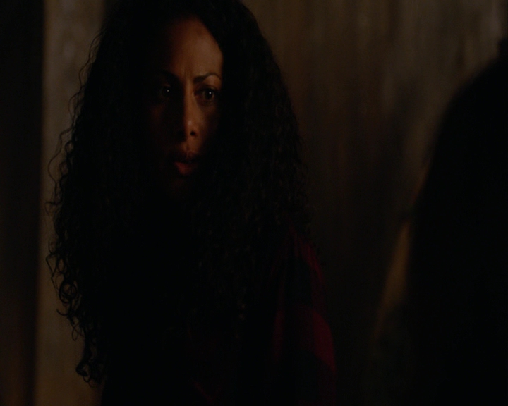 VampireDiaries-dot-nl_TheOriginals4x12VoodooChild-deletedscene0102.jpg