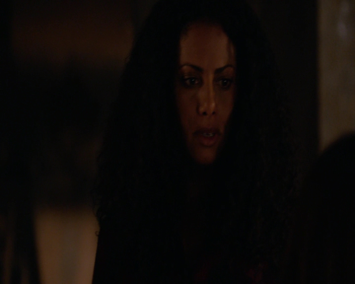 VampireDiaries-dot-nl_TheOriginals4x12VoodooChild-deletedscene0113.jpg