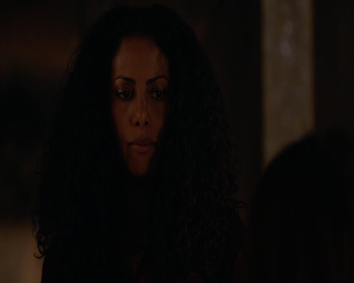 VampireDiaries-dot-nl_TheOriginals4x12VoodooChild-deletedscene0116.jpg