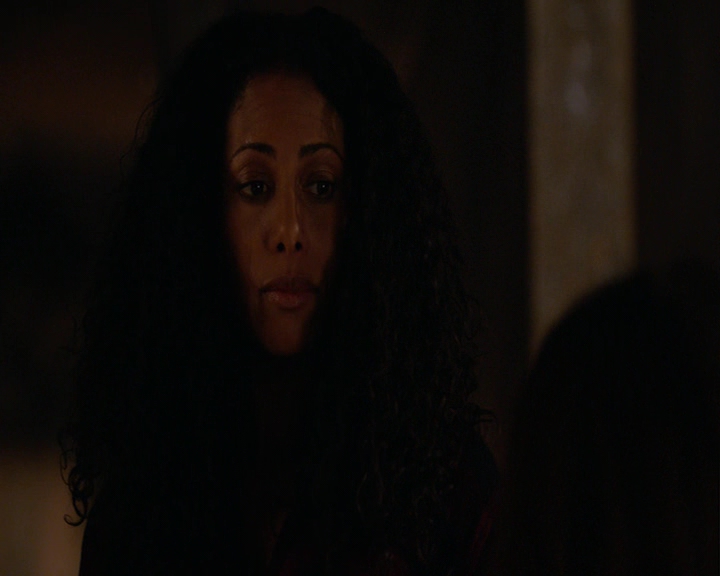 VampireDiaries-dot-nl_TheOriginals4x12VoodooChild-deletedscene0119.jpg