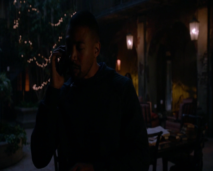 VampireDiaries-dot-nl_TheOriginals4x12VoodooChild-deletedscene0207.jpg