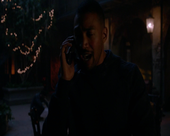 VampireDiaries-dot-nl_TheOriginals4x12VoodooChild-deletedscene0210.jpg