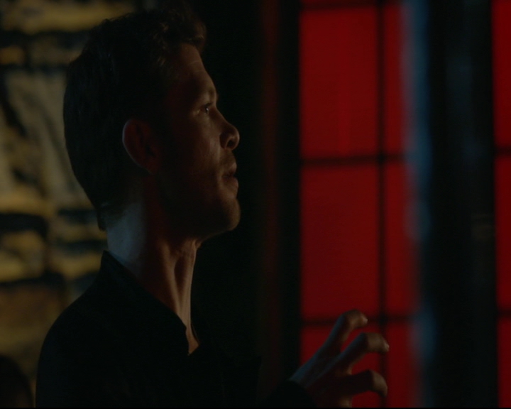 vampirediariesworld-dot-nl_TheOriginals5x01WhereYouLeftYourHeart00011.jpg