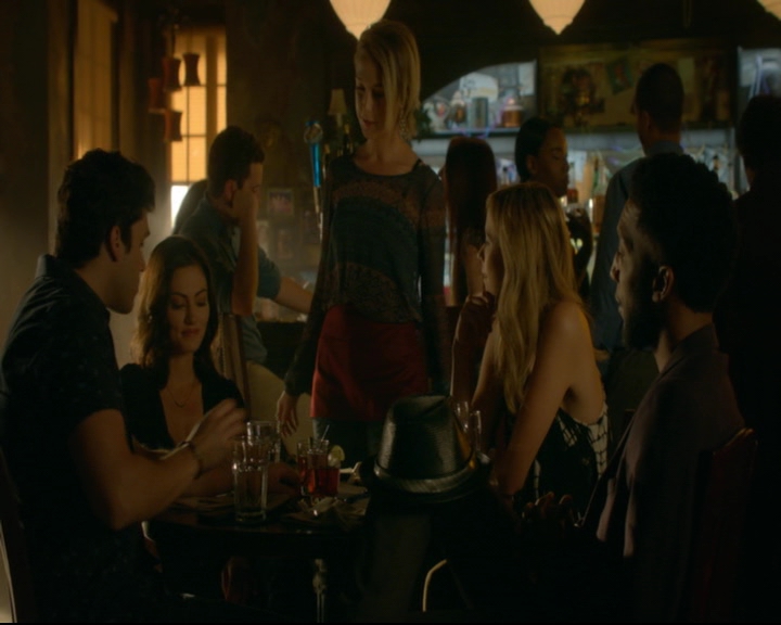 vampirediariesworld-dot-nl_TheOriginals5x01WhereYouLeftYourHeart00307.jpg