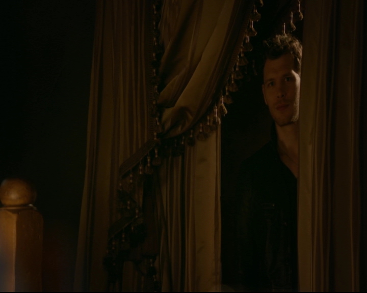 vampirediariesworld-dot-nl_TheOriginals5x01WhereYouLeftYourHeart00723.jpg