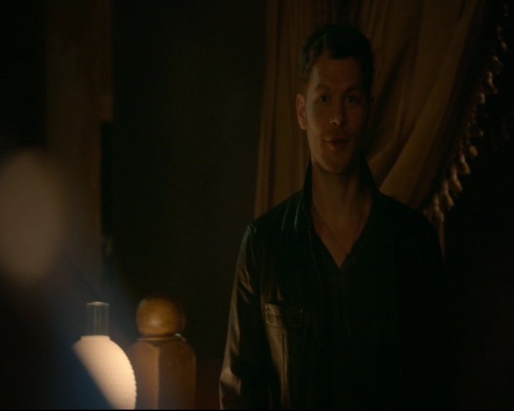 vampirediariesworld-dot-nl_TheOriginals5x01WhereYouLeftYourHeart00726.jpg